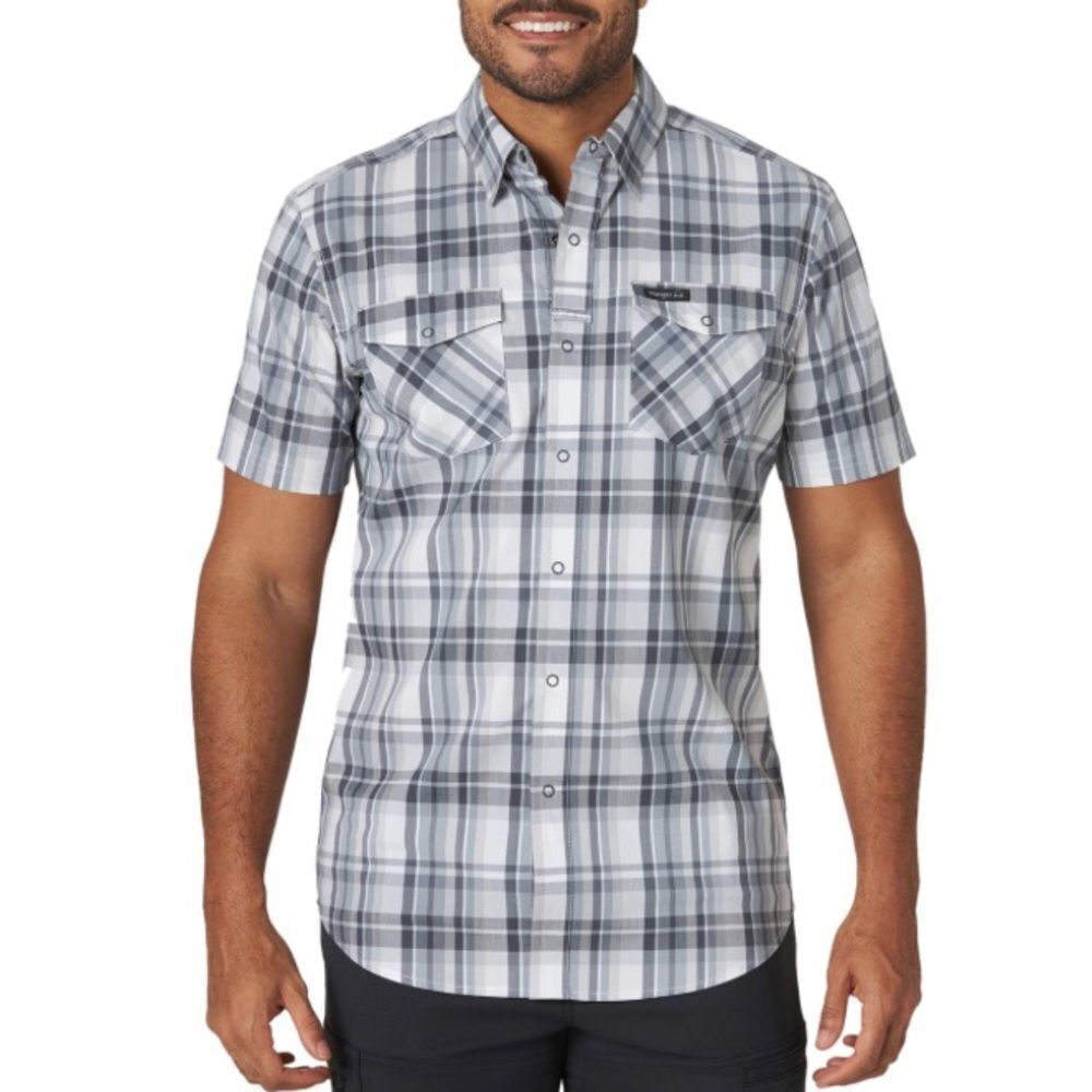 Wrangler Outdoor Grey White Plaid Collared Short Sleeve Button Down Casual Shirt
